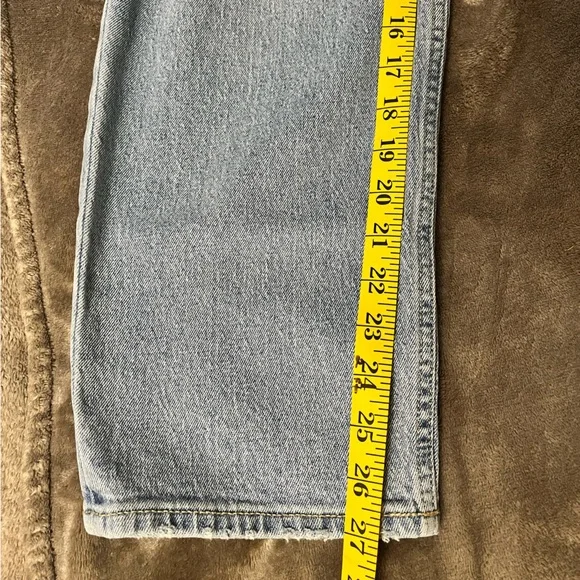 Old Navy Midrise Boyfriend Loose Jeans size 4 - Picture 8 of 13